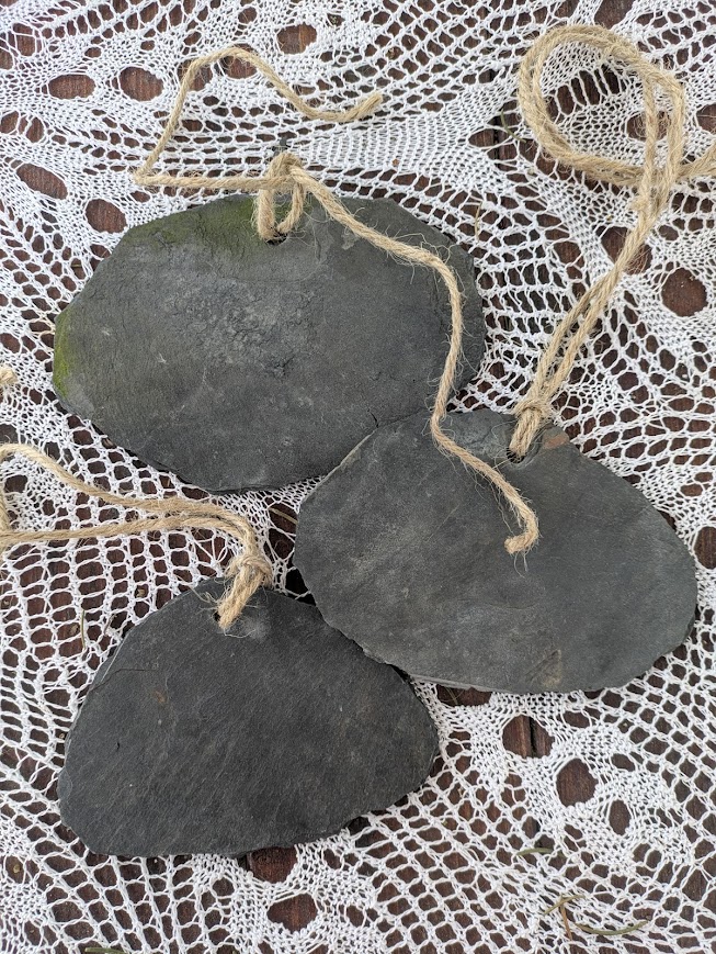 Břidlicová popiska, visačka z břidlice